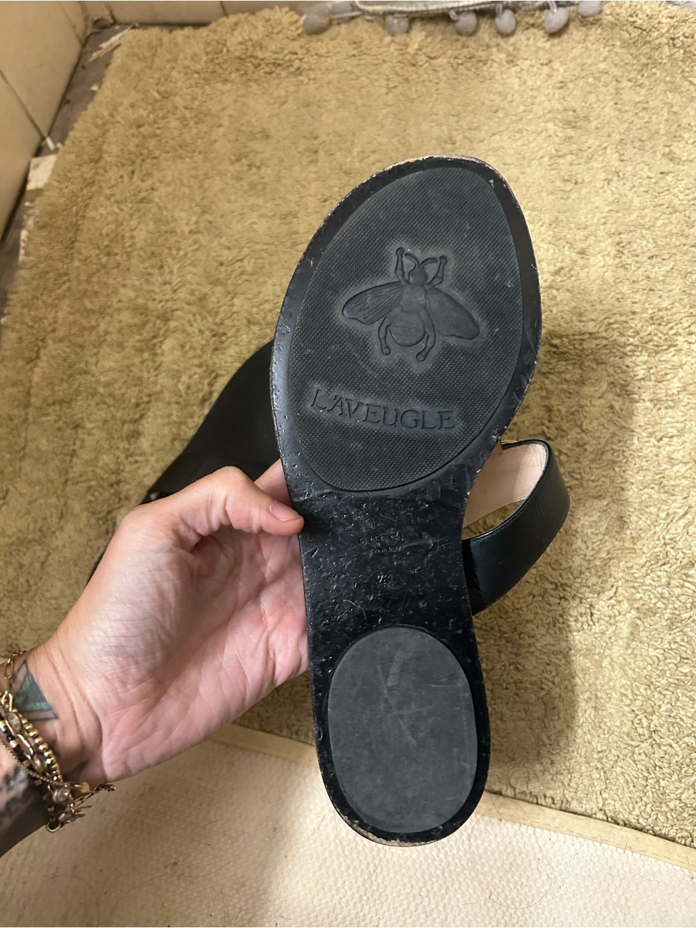 Gucci black and gold sandals size 10 - Picture 3 of 9